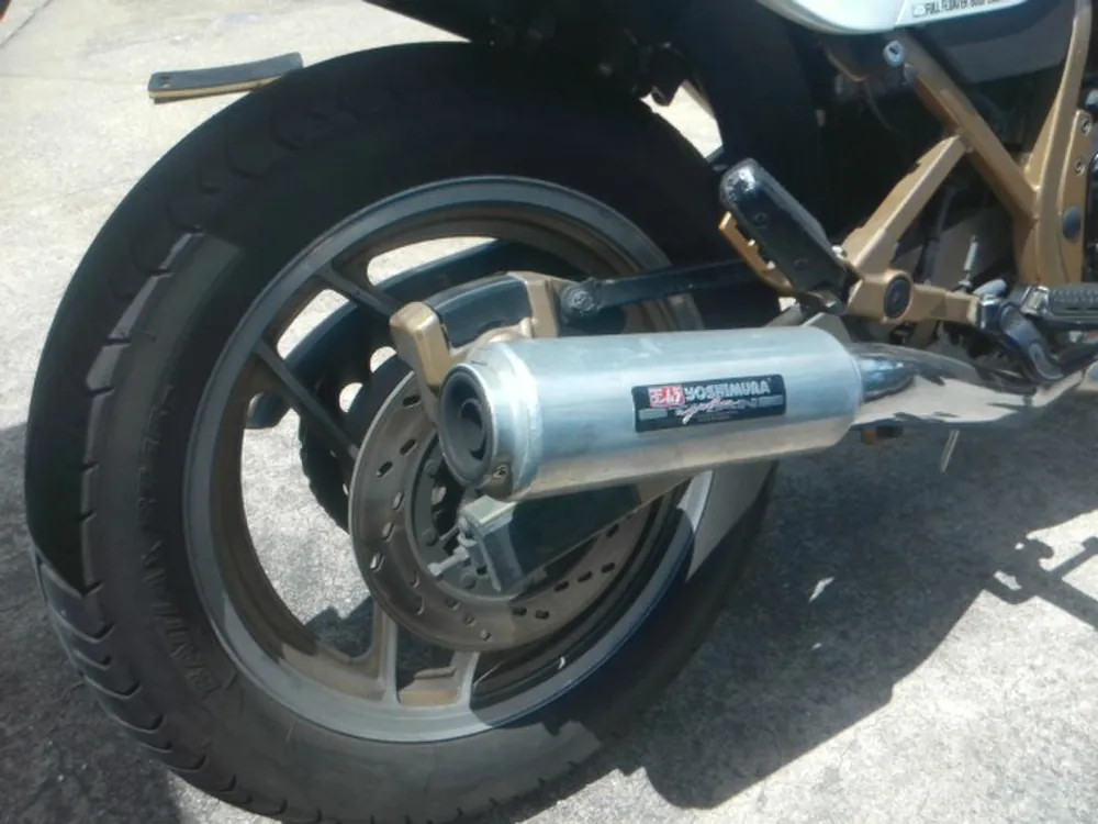 Suzuki GSX750S Katana 1985, белый, фото 4