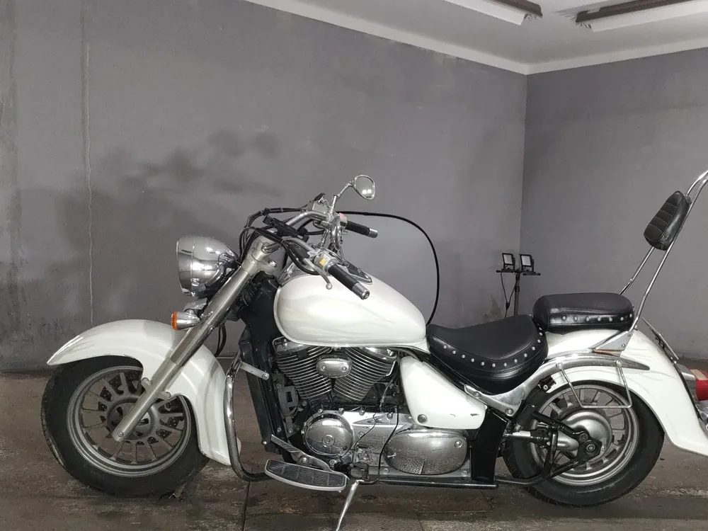 Suzuki Intruder 400 Classic 2006, белый, фото 2