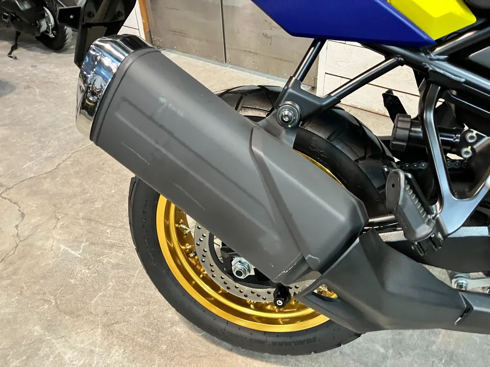 Suzuki V-Strom 800 2025, yellow / blue, фото 12
