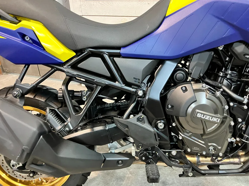 Suzuki V-Strom 800 2025, yellow / blue, фото 13