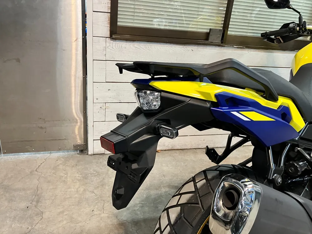 Suzuki V-Strom 800 2025, yellow / blue, фото 10