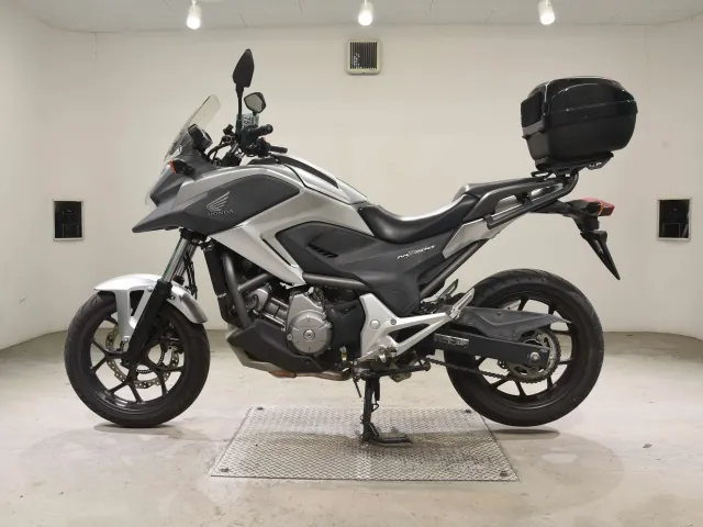 Honda NC700X 2012, серебристый, фото 2