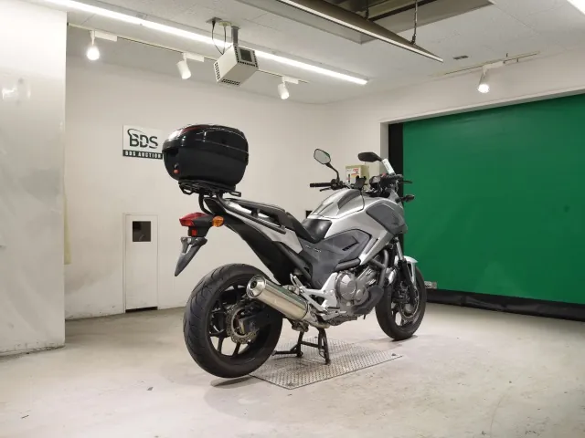 Honda NC700X 2012, серебристый, фото 5