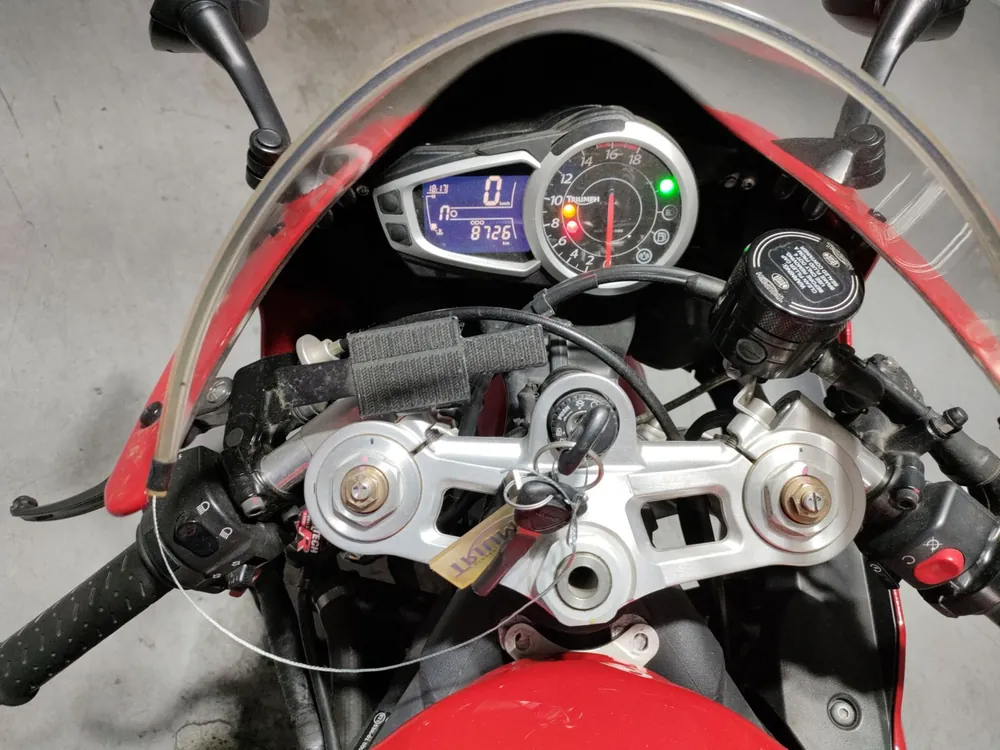 Triumph Daytona 675 2012, красный, фото 5