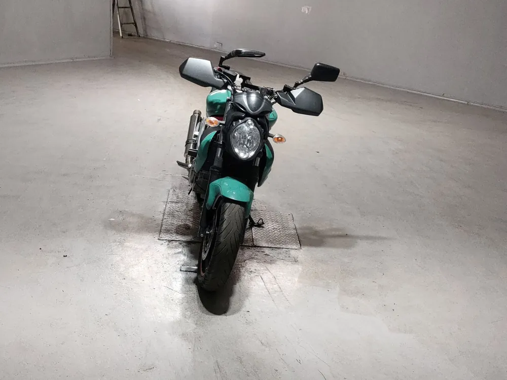 Suzuki Gladius 400 ABS 2010, black / green, фото 3