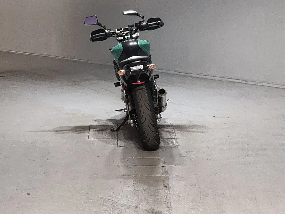 Suzuki Gladius 400 ABS 2010, black / green, фото 4