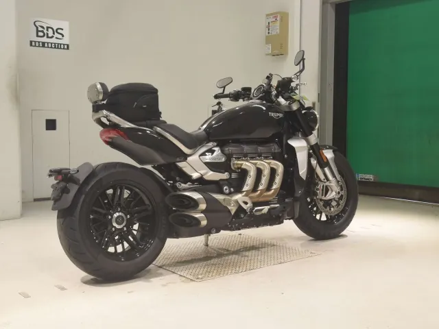 Triumph ROCKET III R 2020, чёрный, фото 5