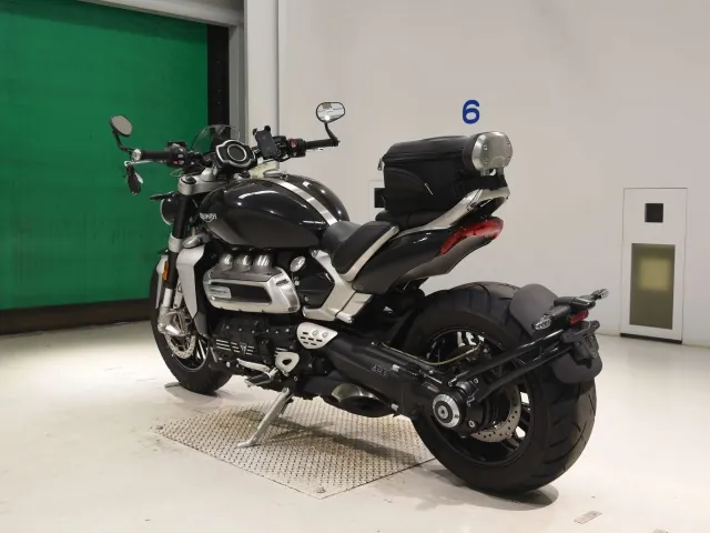 Triumph ROCKET III R 2020, чёрный, фото 6