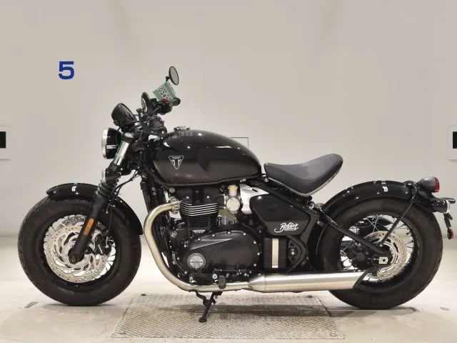 Triumph Bonneville Bo Bar 2026, чёрный, фото 2