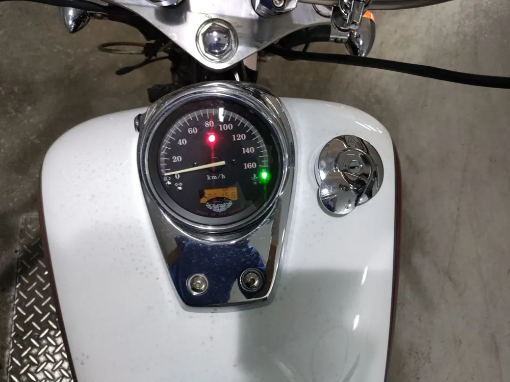 Honda Shadow Slasher 2000, white / red, фото 5