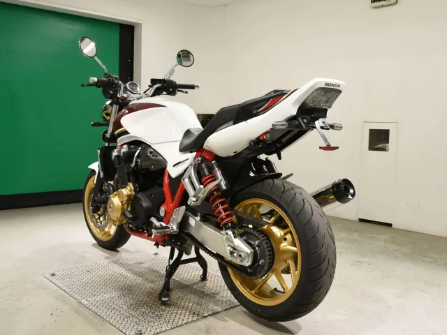 Honda CB1300 2021, white | red, фото 6