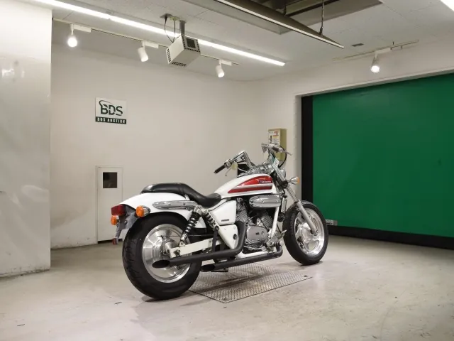 Honda V-Twin Magna 250, white | red, фото 5