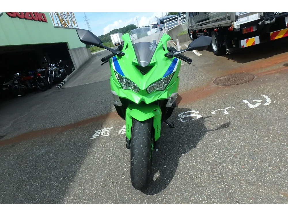 Kawasaki ZX-4R SE 2024, white / lime / blue, фото 2