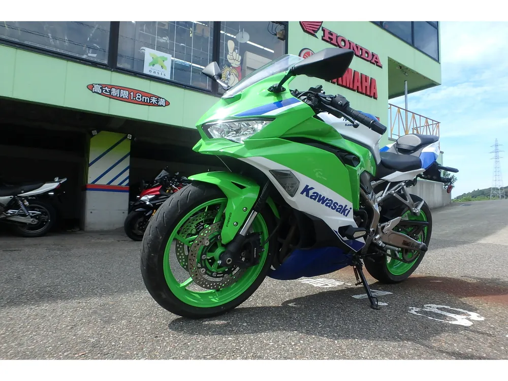 Kawasaki ZX-4R SE 2024, white / lime / blue, фото 16