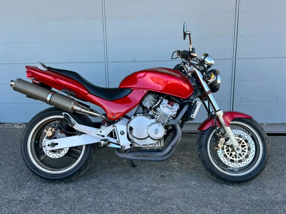 Honda Hornet 250, красный, фото 2
