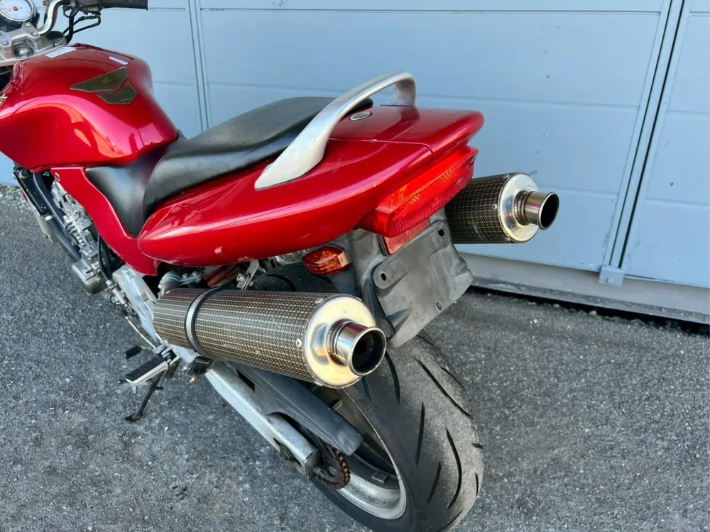 Honda Hornet 250, красный, фото 14