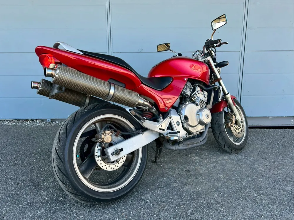 Honda Hornet 250, красный, фото 3