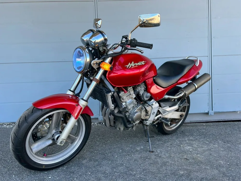 Honda Hornet 250, красный, фото 6