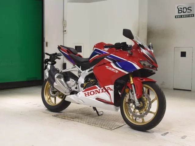 Honda CBR250RR, белый, красный, синий, фото 3