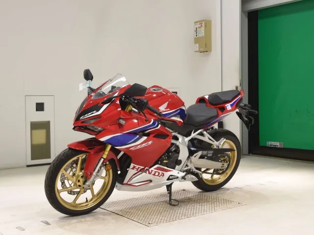 Honda CBR250RR, белый, красный, синий, фото 4