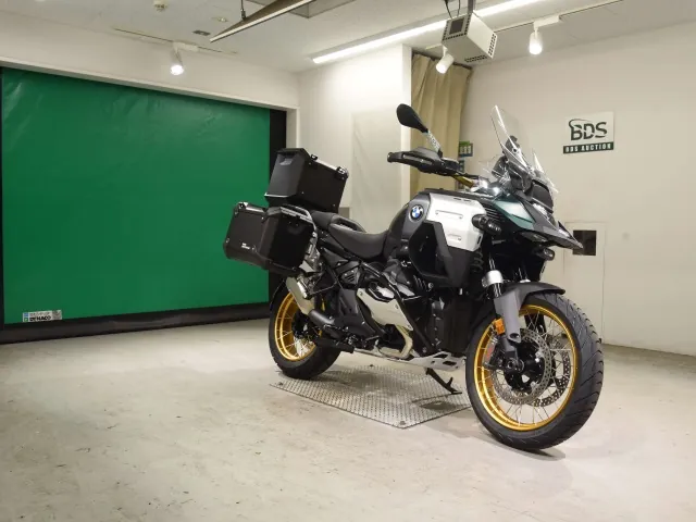 BMW R1300Gs Adv Asa 2026, зелёный, фото 3