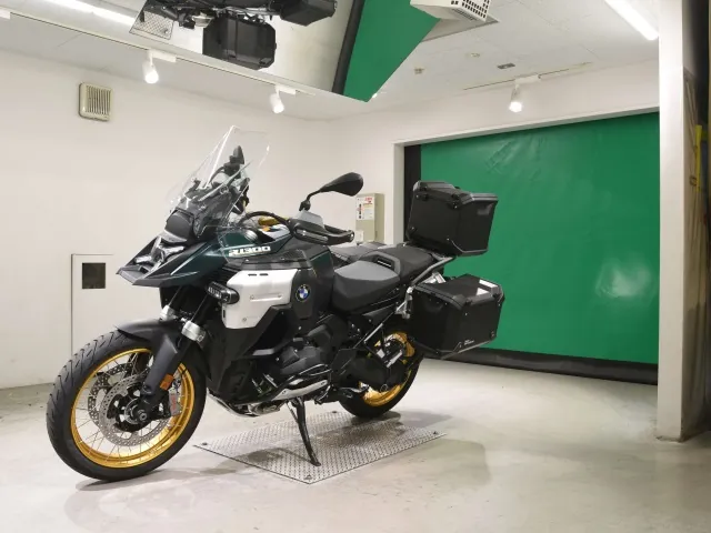 BMW R1300Gs Adv Asa 2026, зелёный, фото 4