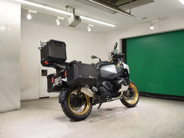 BMW R1300Gs Adv Asa 2026, зелёный, фото 5