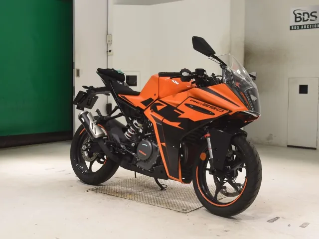 KTM RC 390 2025, black | orange, фото 3
