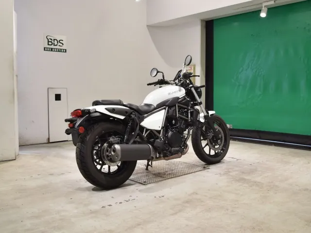 Kawasaki Eliminator 400SE 2023, белый, фото 5