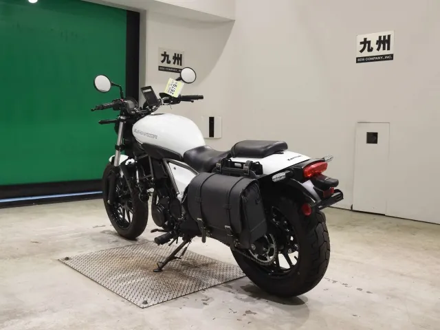 Kawasaki Eliminator 400SE 2023, белый, фото 6