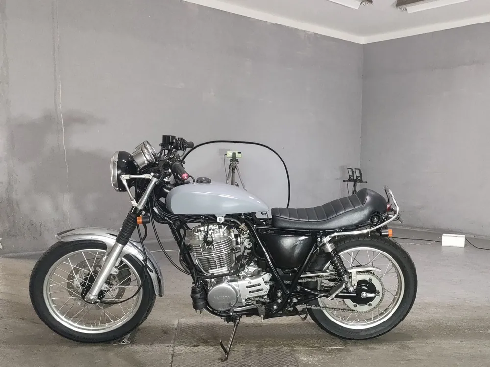 Yamaha SR400 Final Edition Limited 2019, серый, фото 2
