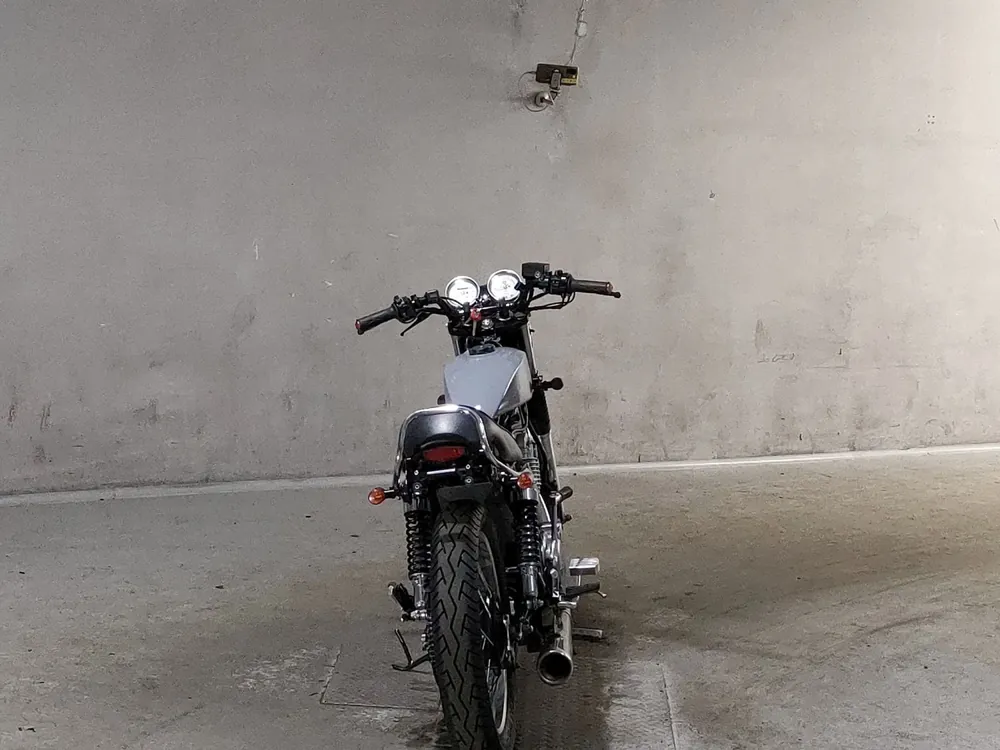 Yamaha SR400 Final Edition Limited 2019, серый, фото 4