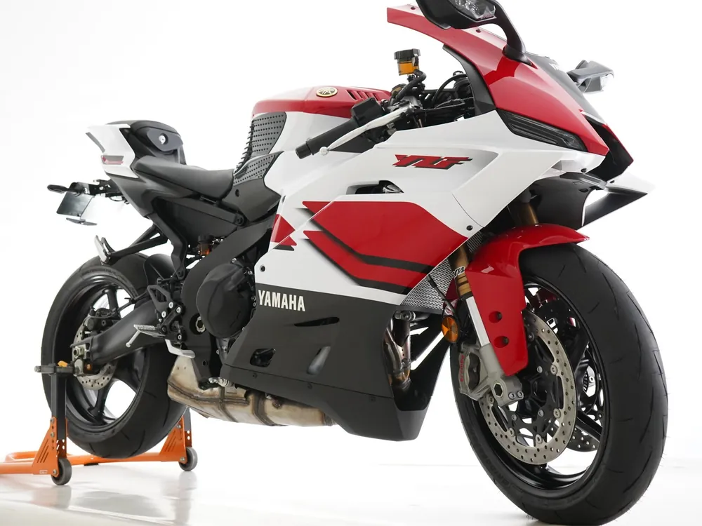 Yamaha Yzf-R970Th 2026, white / red, фото 4