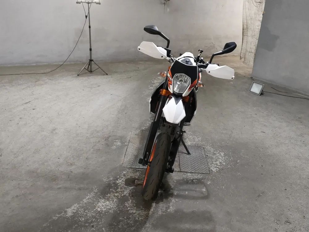 KTM 690 SMC R 2014, white/black, фото 3