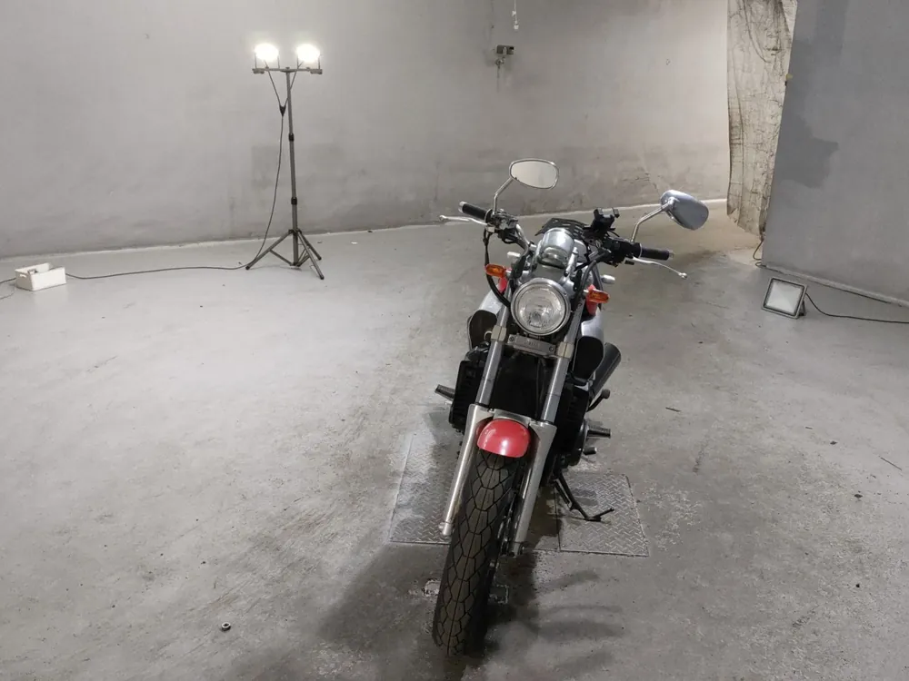 Yamaha V-MAX 1994, серебристый, красный, фото 3