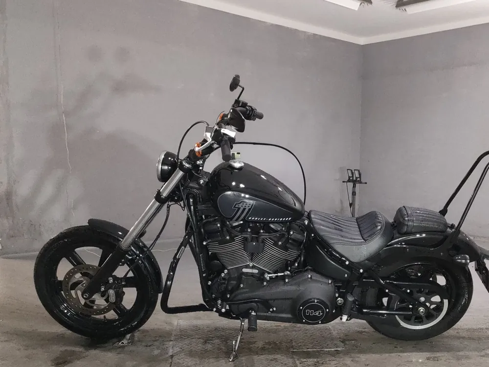 Harley-Davidson FXBBS1870 2024, чёрный, фото 2