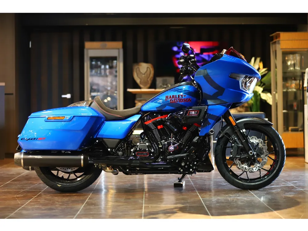 Harley-Davidson FLTRXSTSE CVO 2026, синий, фото 2