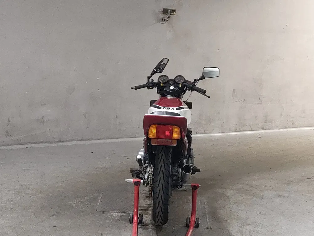Honda CBX400F 2023, red/white, фото 4