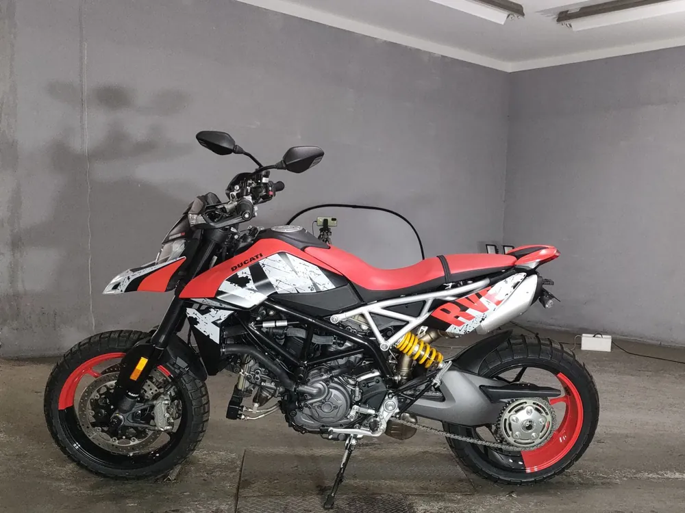 Ducati Hypermotard 950 RVE 2023, black/red, фото 2