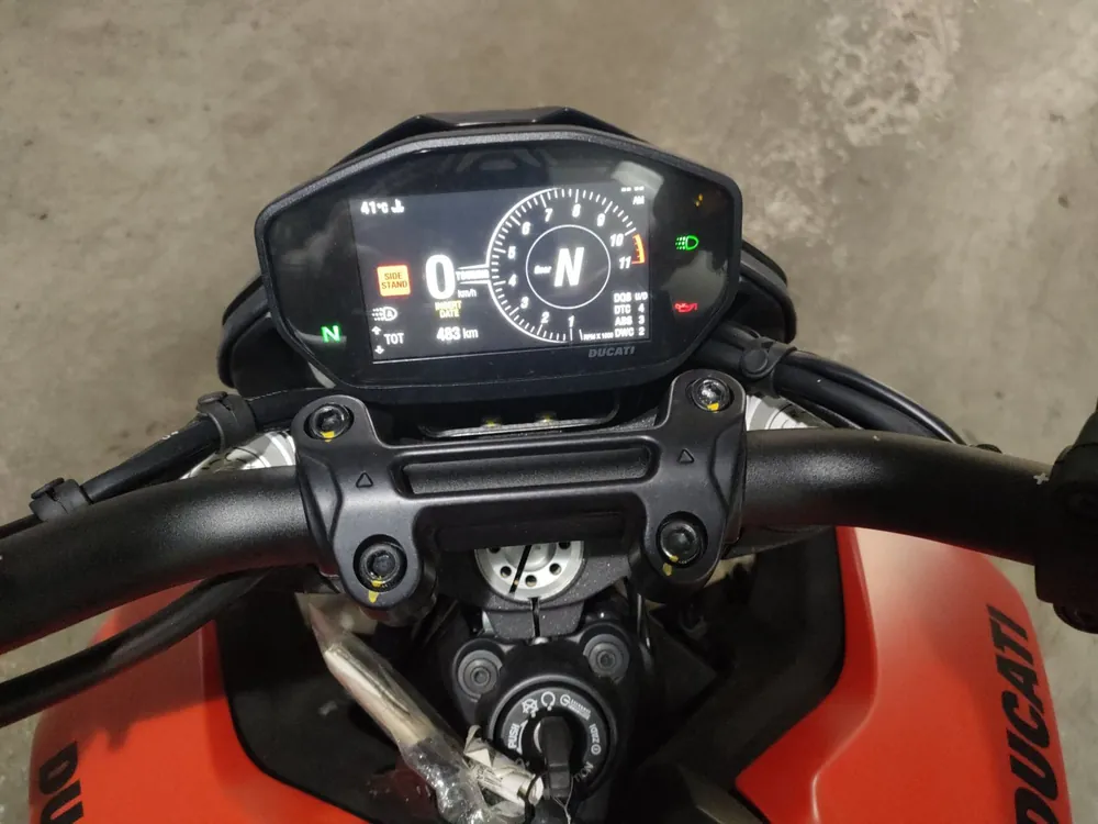 Ducati Hypermotard 950 RVE 2023, black/red, фото 5