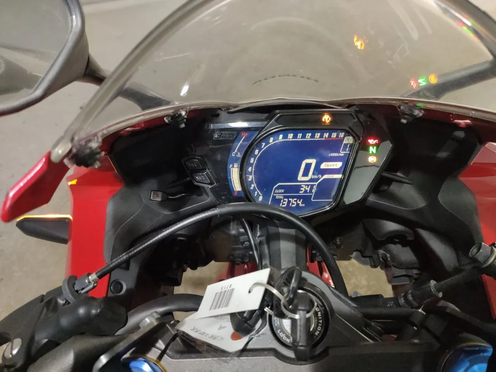 Honda CBR250RR, красный, фото 5