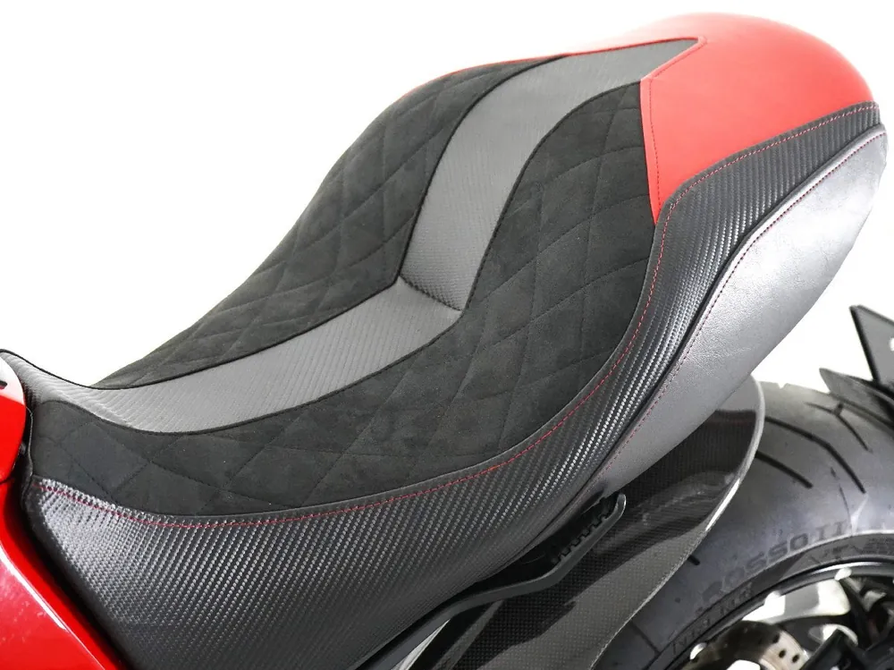 Ducati Diavel 2011, фото 5