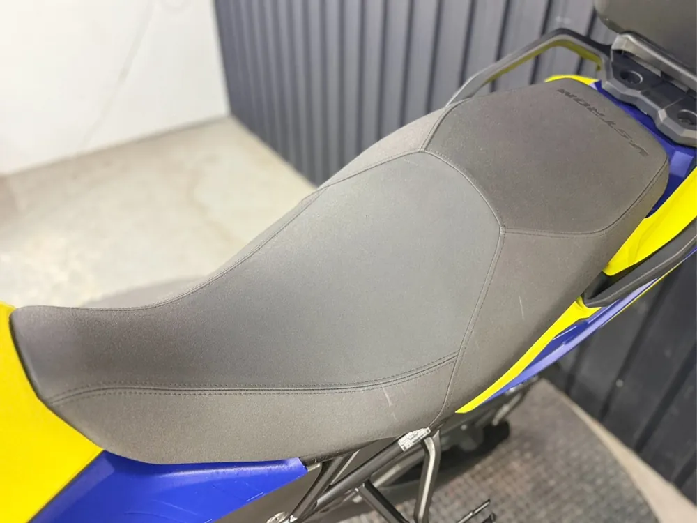 Suzuki V-Strom 800 2024, жёлтый, синий, фото 9