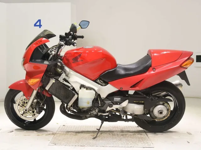 Honda VFR800 1999, красный, фото 2