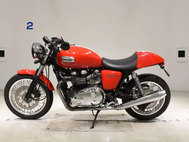 Triumph Thruxton 2009, красный, фото 2