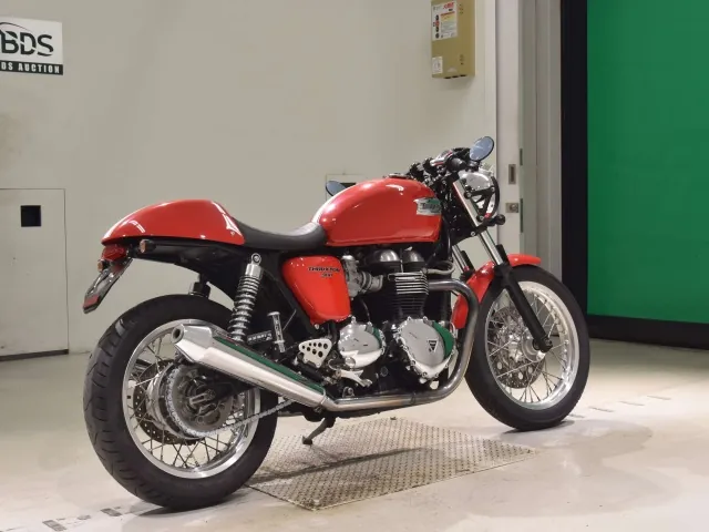 Triumph Thruxton 2009, красный, фото 5