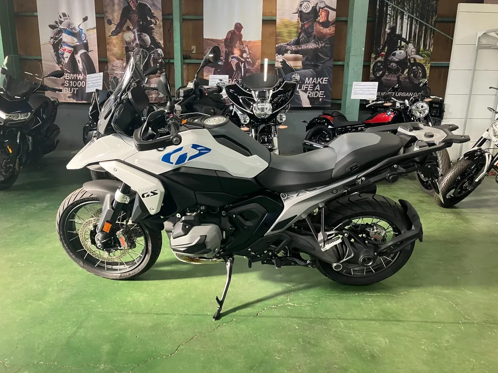 BMW R1300Gs Adv Asa 2025, белый, фото 2