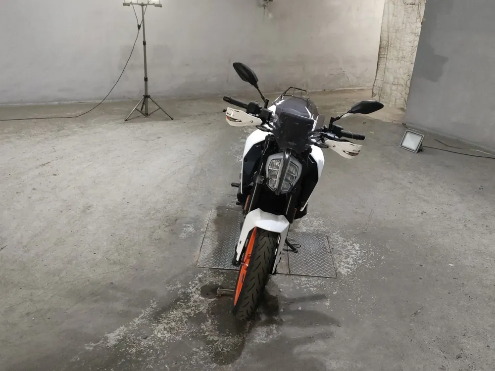 KTM 390 Duke 2021, white/black, фото 3