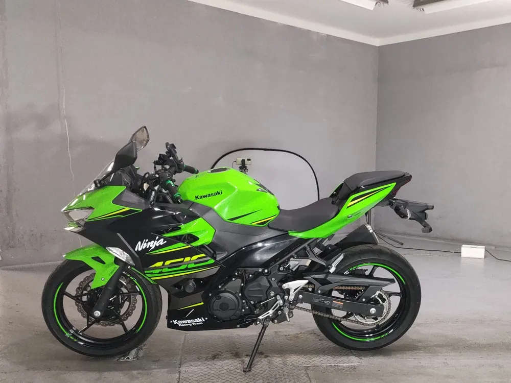 Kawasaki Ninja 400 2018, black / green, фото 2