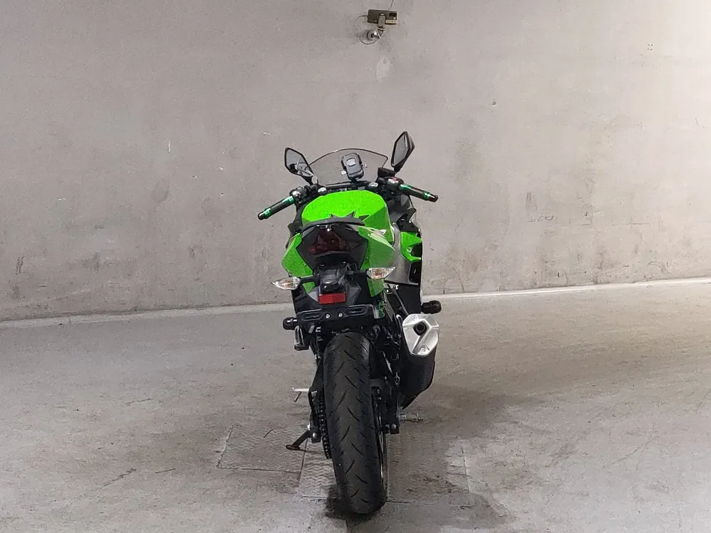 Kawasaki Ninja 400 2018, black / green, фото 4